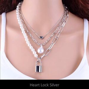 Silver hear lock